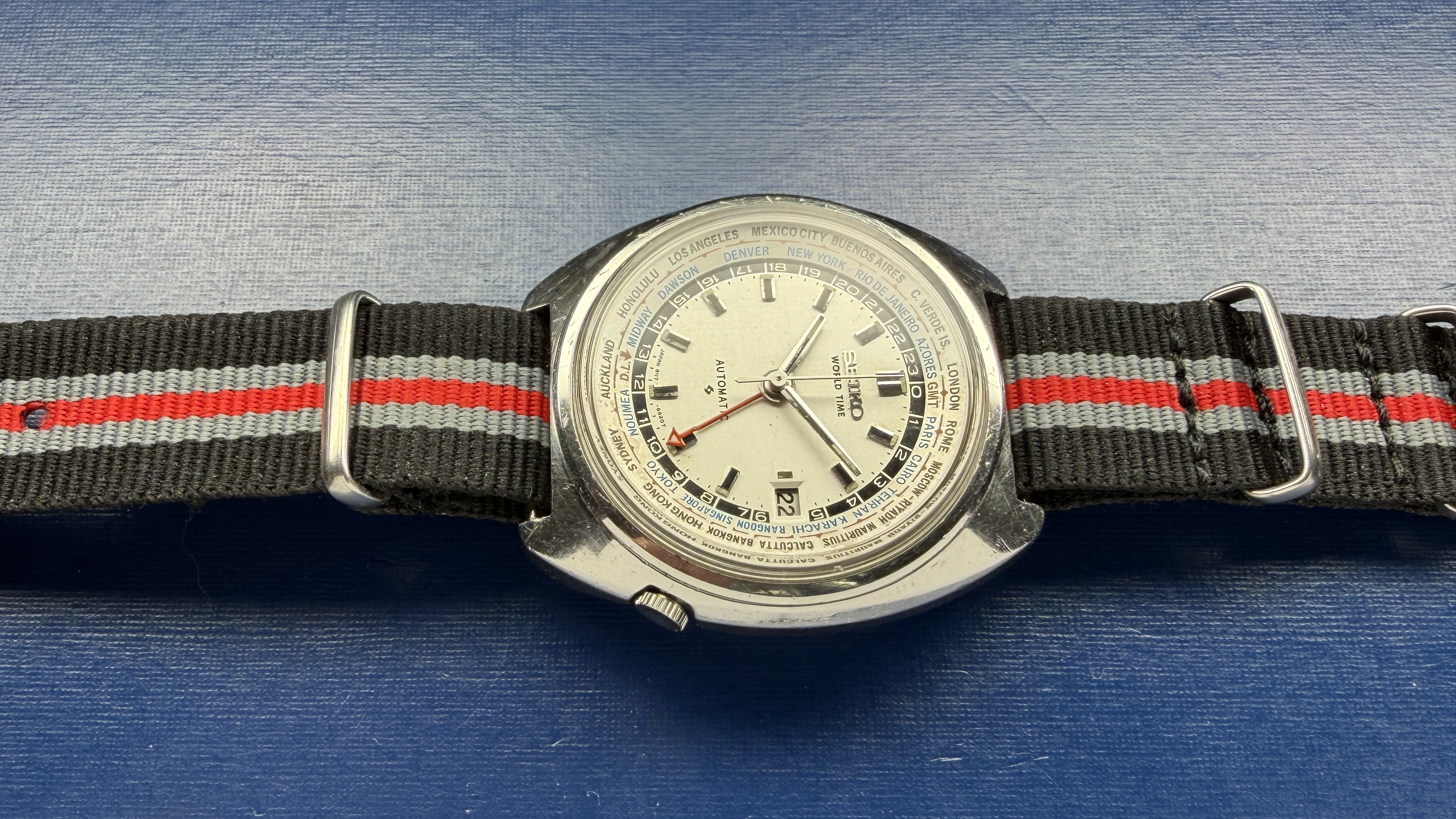 1976 Seiko 6117-6400 World Time GMT - Image 3